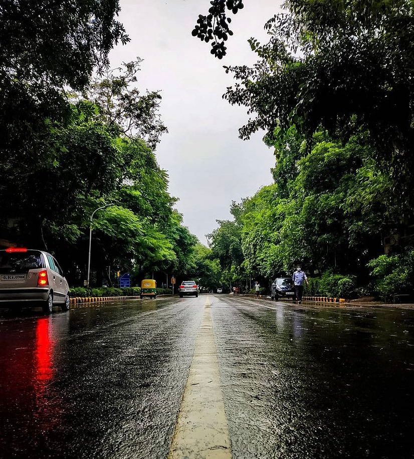 दिल्ली के आसपास के इलाकों में भी अगले कुछ घंटों में हो सकती है झमाझम बारिश