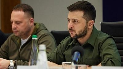 Ukraine: जेलेंस्की ने जर्मनी के साथ यूक्रेन के लिए रक्षा सहायता पर चर्चा की