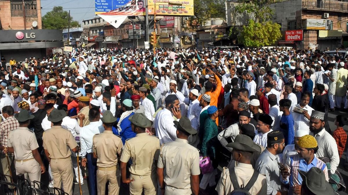 Jodhpur Clash: 10 इलाकों में कर्फ्यू जारी, 100 से ज्यादा लोग गिरफ्तार