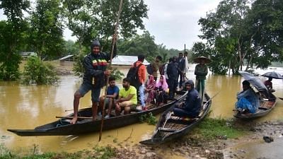 <div class="paragraphs"><p>असम में भूस्खलन और बाढ़ से 8 लोगों की मौत</p></div>