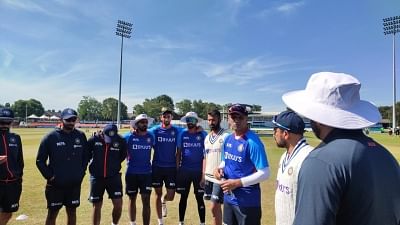<div class="paragraphs"><p>IND vs ENG: मुख्य कोच द्रविड़ इंग्लैंड में भारत की टेस्ट टीम से जुड़े</p></div>