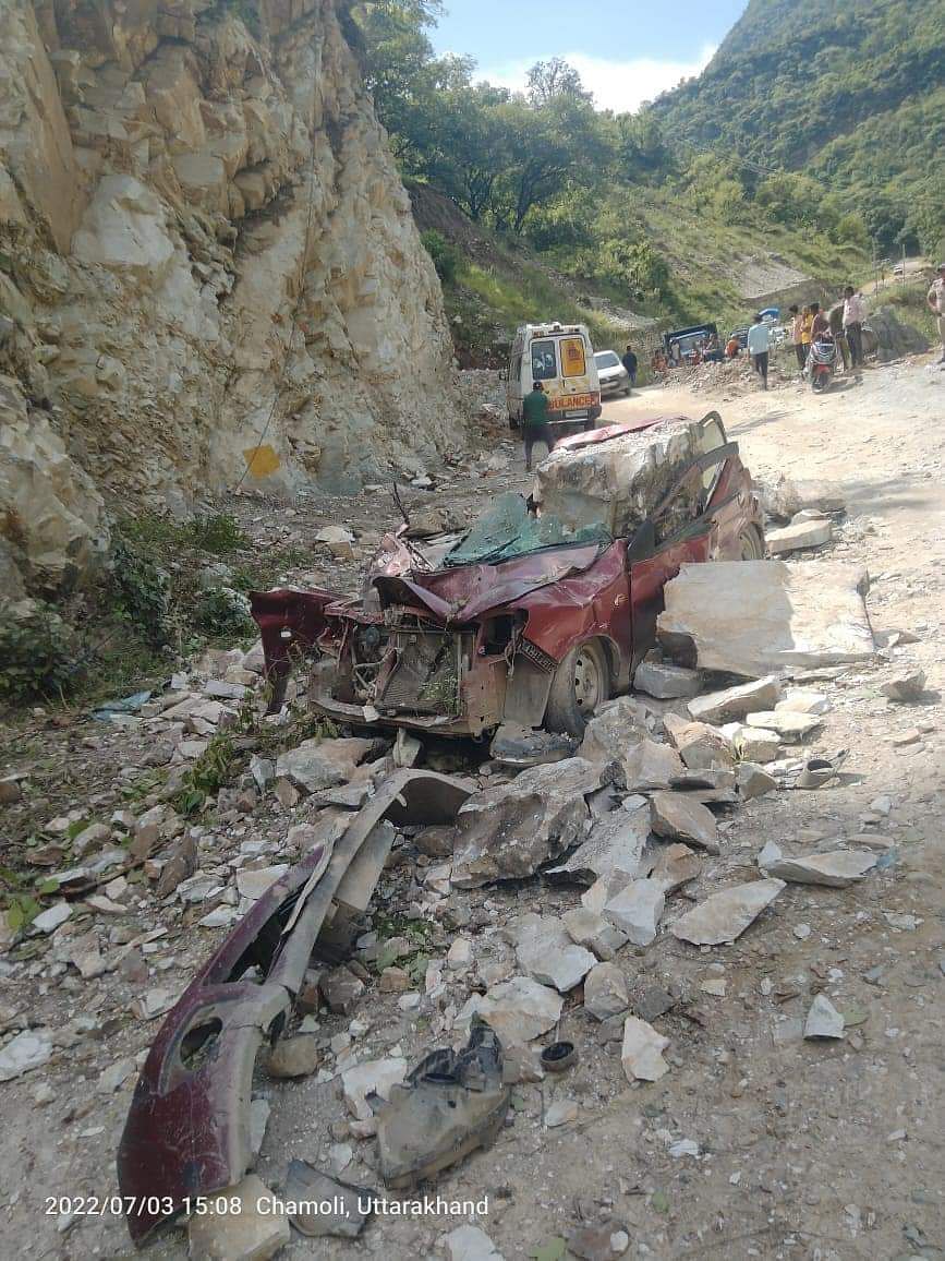 Uttarakhand Accident: दंपति गांव मेटा कुलसारी थाना थराली के रहने वाले थे, दोनों हादसे के वक्त अपने गांव लौट रहे थे