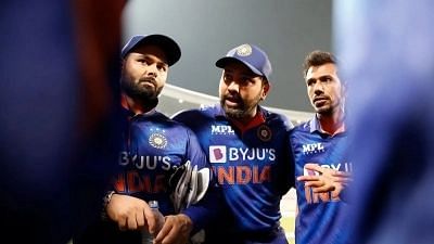 <div class="paragraphs"><p>IND vs ENG: भारत ने इंग्लैंड के खिलाफ T20 और ODI टीम का किया ऐलान,अर्शदीप को मौका</p></div>