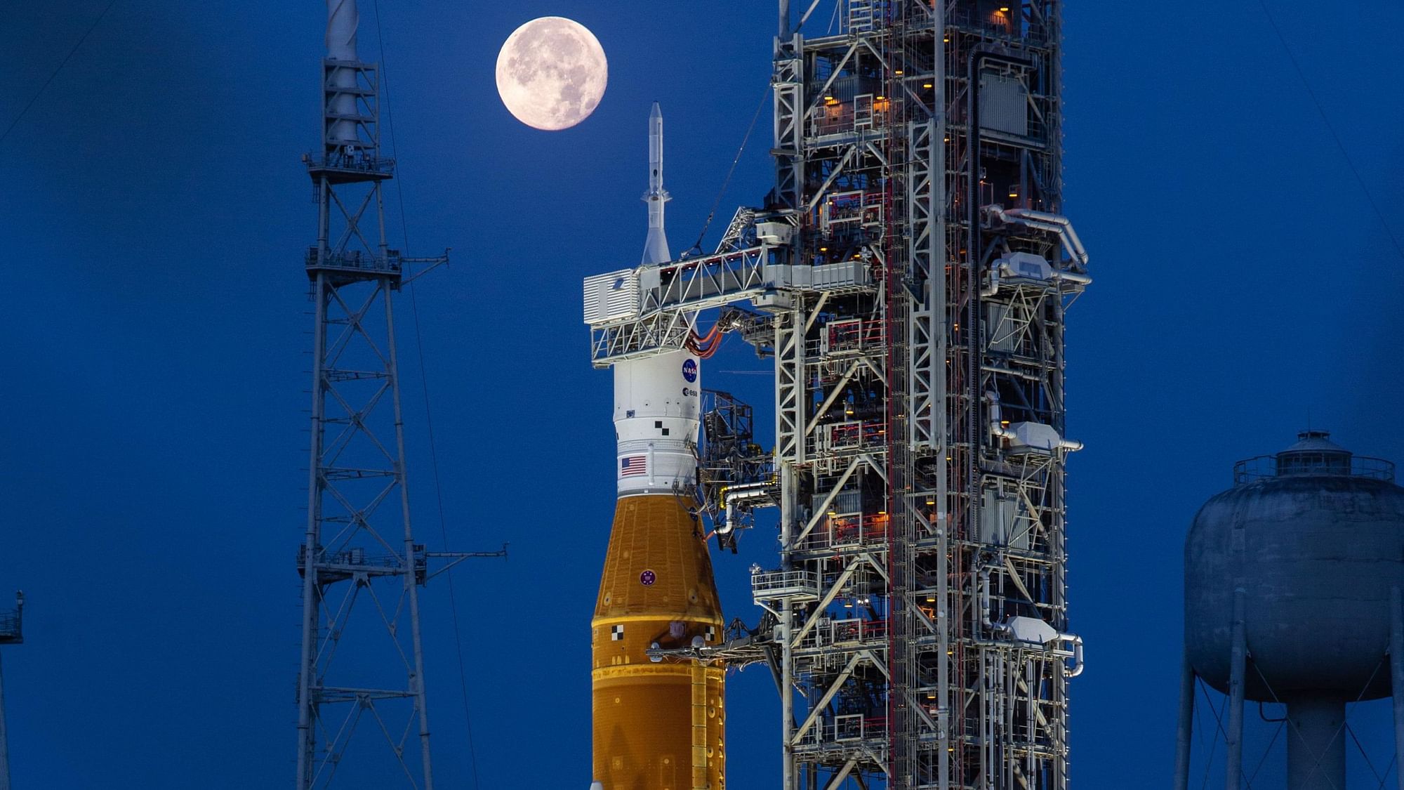 <div class="paragraphs"><p>NASA Artemis-1 Moon Mission क्या है? जानिए इस मिशन से जुड़े सभी प्रश्नों के जवाब</p></div>