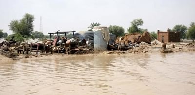 <div class="paragraphs"><p>Pakistan में बाढ़ से तबाही, मरने वालों की संख्या बढ़कर 1,162 हुई</p></div>
