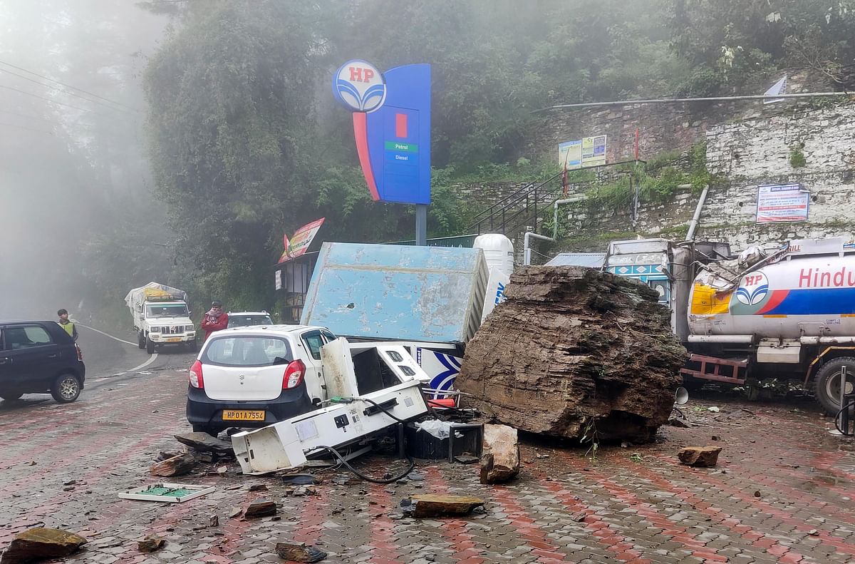 Himachal Pradesh,  Jammu Kashmir, Uttarakhand और UP में बारिश के बाद जन-जीवन पर पड़ा बुरा असर.