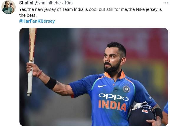 Team India new jersey : एक ट्विटर यूजर ने लिखा, चाहे धोती -कुर्ता पहन कर खेल लो, लेकिन बाहर से ट्रॉफी तो लेकर आओ.