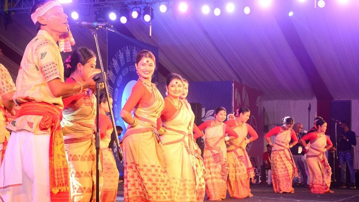 Chhattisgarh: राष्ट्रीय आदिवासी नृत्य महोत्सव 2022 का आयोजन 1 नवंबर से रायपुर में होने जा रहा है