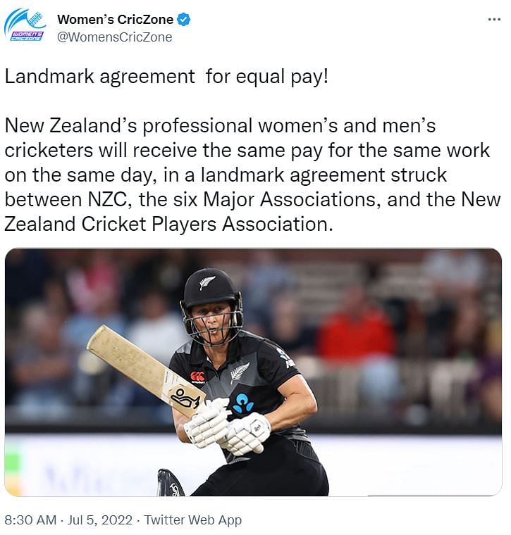 पुरुष और महिला क्रिकेटरों को समान फी देने की शुरुआत न्यूजीलैंड ने इसी साल जुलाई में की थी.