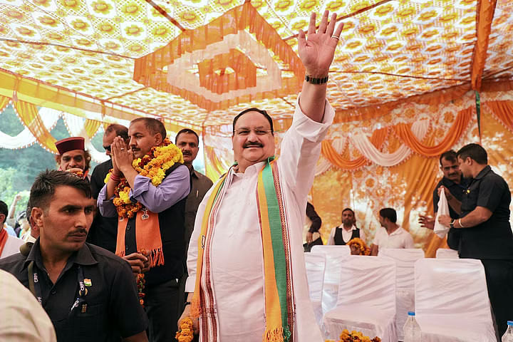 Himachal Pradesh Election : कैंडिटेड का सलेक्शन हो या इलेक्शन की रणनीति, BJP कैंपेन में एक नेता का ही प्रभाव दिखा