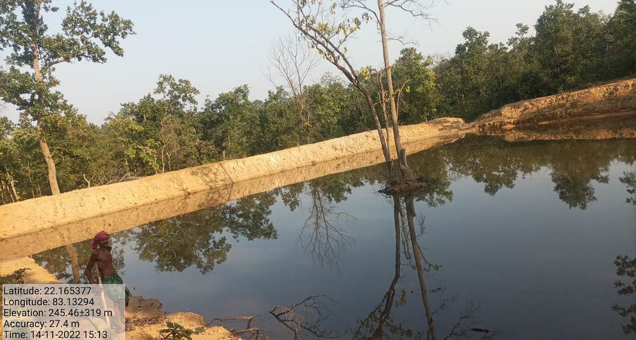 <div class="paragraphs"><p>राज्य के वन क्षेत्रों में  नदी-नालों और तालाबों को पुनर्जीवित करने का  किया जा रहा&nbsp;कार्य.</p></div>