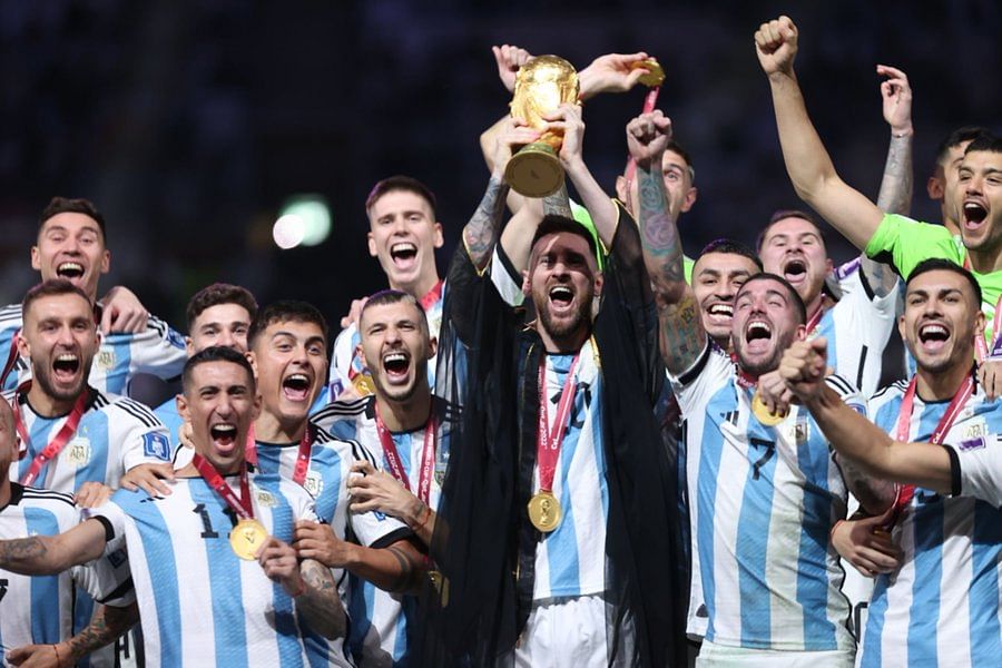 FIFA World Cup:अर्जेंटीना की जीत पर PM मोदी ने दी बधाई,शाहरुख ने मां को किया याद