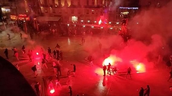 FIFA World Cup 2022: मोरक्को की हार के बाद फ्रांस में हिंसा, आपस में भिड़े फैंस