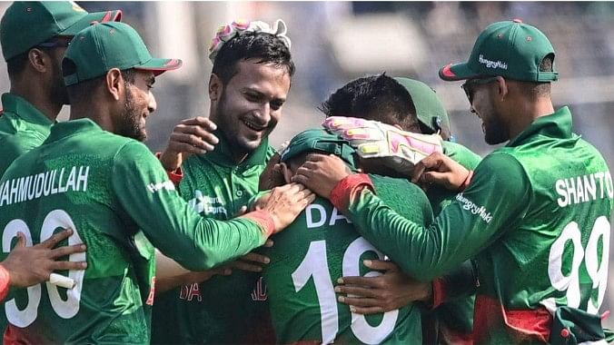 IND vs BAN: विराट ने एक हाथ से लपका कैच, बांग्लादेशी प्लेयर का सैल्यूट-10 Photos