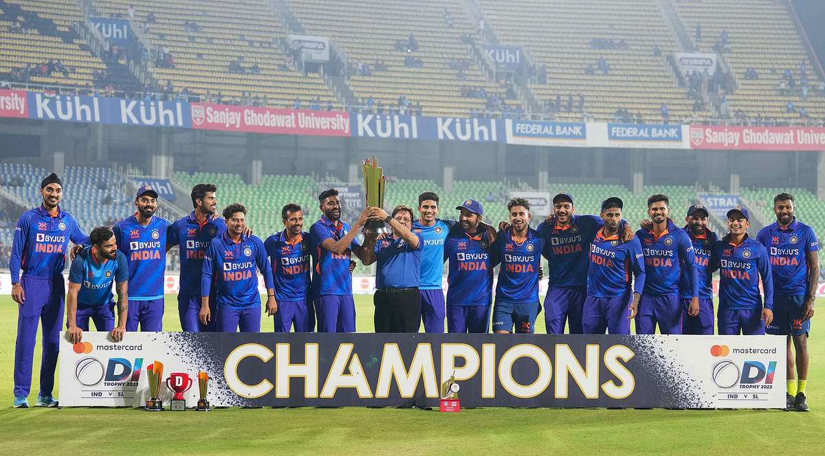 IND vs SL: कोहली-गिल का धमाका, सिराज की धार- तस्वीरों में भारत की रिकॉर्ड जीत