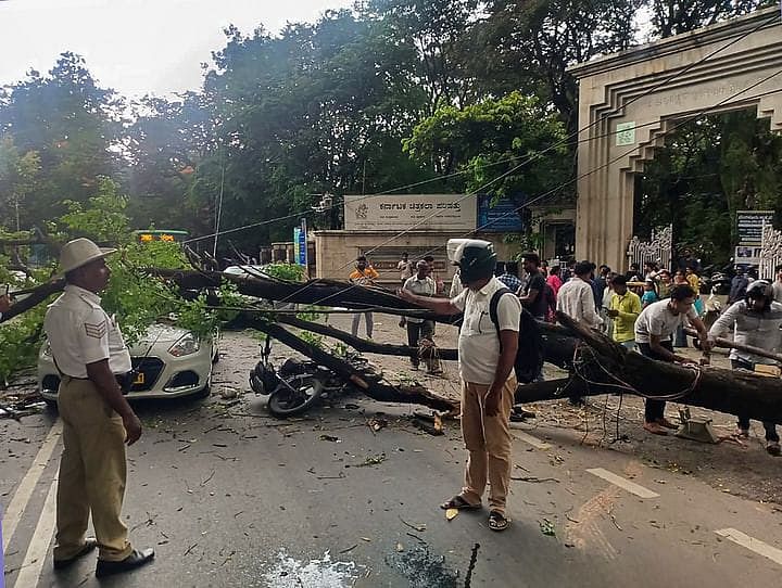 Bengaluru Techie Death: बेंगलुरु में 53 अंडरपास हैं जिन्हें रखरखाव की जरूरत है
