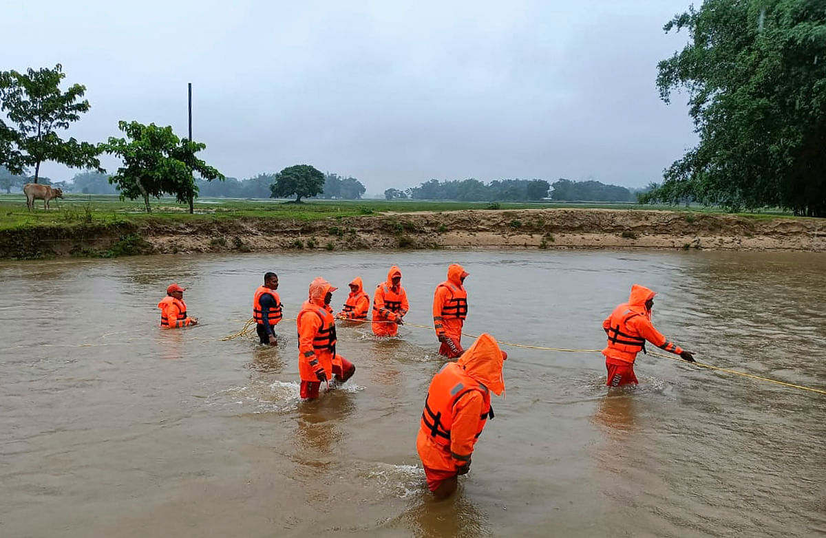 Assam Flood: गुवाहाटी में आईएमडी के क्षेत्रीय मौसम विज्ञान केंद्र ने 22 और 23 जून के लिए  'येलो' अलर्ट जारी किया है.