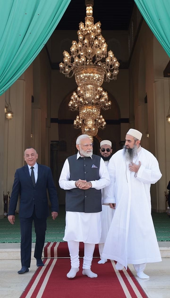 राष्ट्रपति अब्देल फतह अल-सिसी ने PM मोदी को मिस्र के सर्वोच्च राजकीय सम्मान 'ऑर्डर ऑफ द नाइल' से सम्मानित किया.