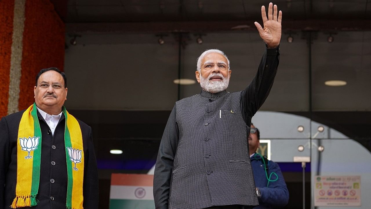 <div class="paragraphs"><p>"भारत में क्या चल रहा है"- विदेश यात्रा से लौटे PM मोदी ने जब जेपी नड्डा से पूछा</p></div>