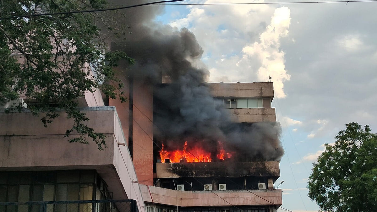 MP: भोपाल में मंत्रालय करीब सतपुड़ा भवन में लगी आग