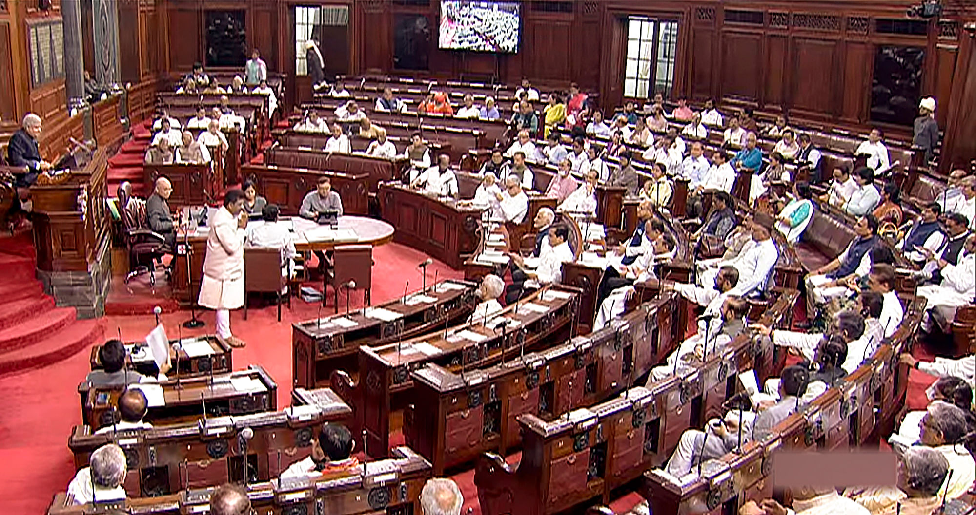 <div class="paragraphs"><p>संसद में जारी विपक्ष की PM मोदी की उपस्थिति में मणिपुर पर चर्चा की मांग | Photos</p></div>