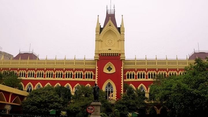 <div class="paragraphs"><p>Kolkata HC: अदालत के आदेश की अनदेखी पर बंगाल शिक्षा विभाग पर लगाया जुर्माना</p></div>