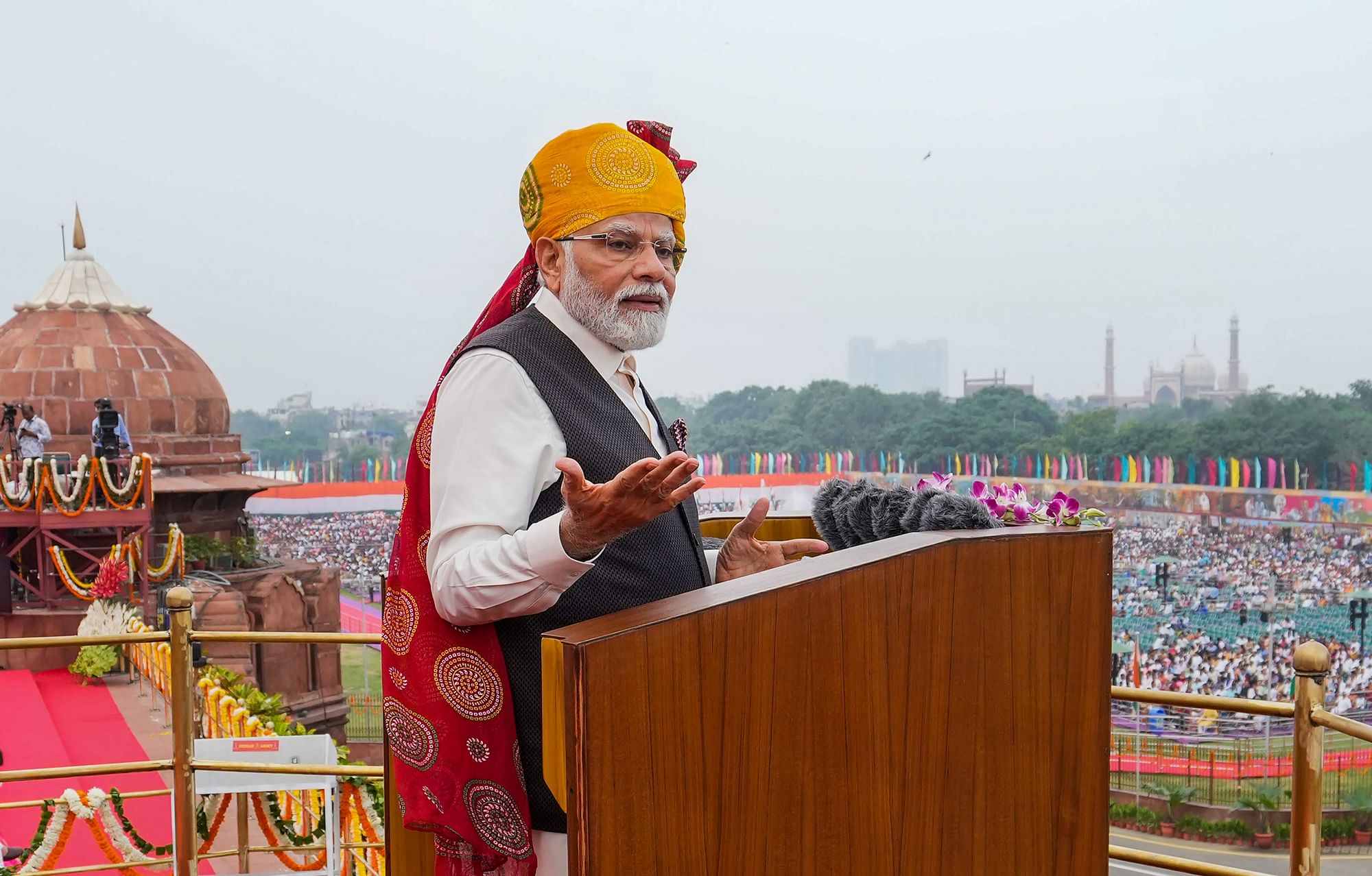 <div class="paragraphs"><p>PM मोदी</p></div>