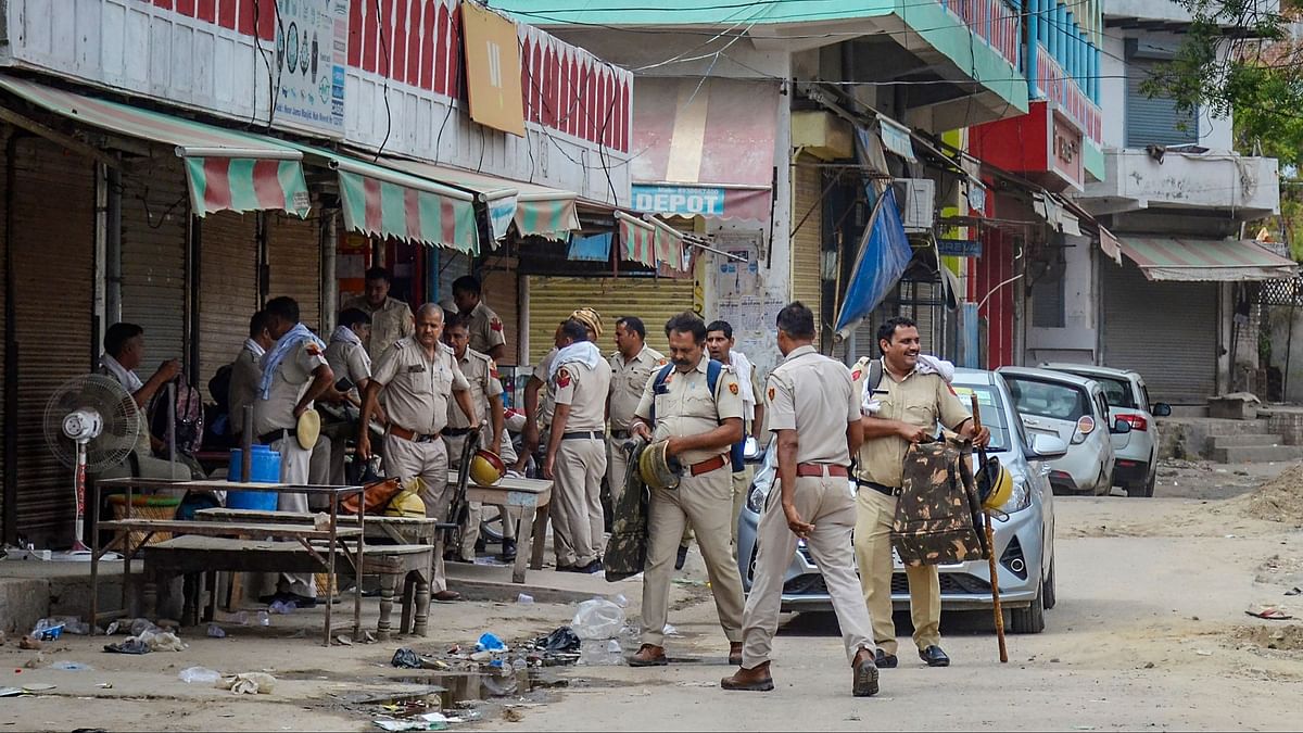 Haryana: नूंह में शोभा यात्रा की मंजूरी नहीं, इंटरनेट बंद, हेट स्पीच पर पुलिस सख्त