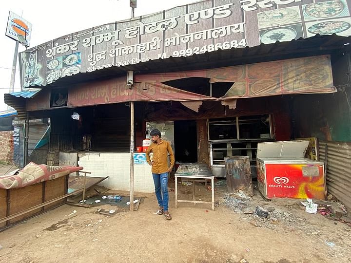 Haryana के कुछ हिस्सों में हिंदुओं का दावा है कि मुसलमान समझकर उनकी दुकानों पर हिंदूवादी लोगों ने हमला किया.