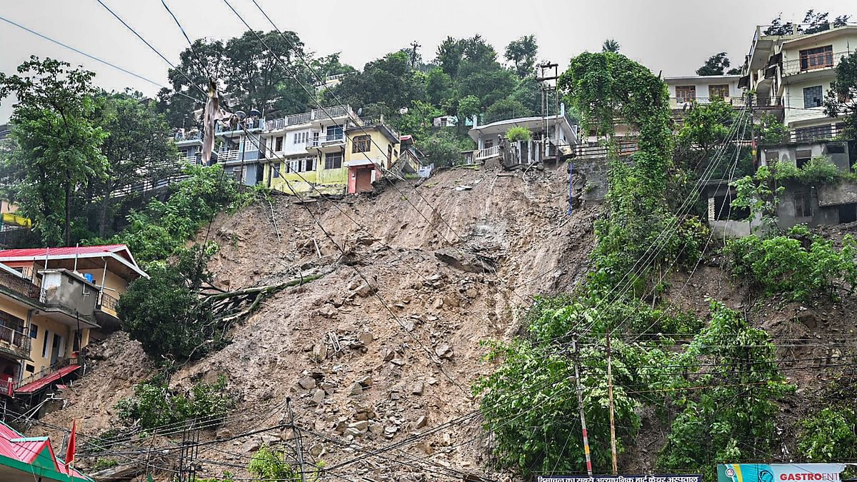 Himachal Pradesh: बारिश का कहर, लैंडस्लाइड-बादल फटने से 50 से अधिक की मौत| Updates