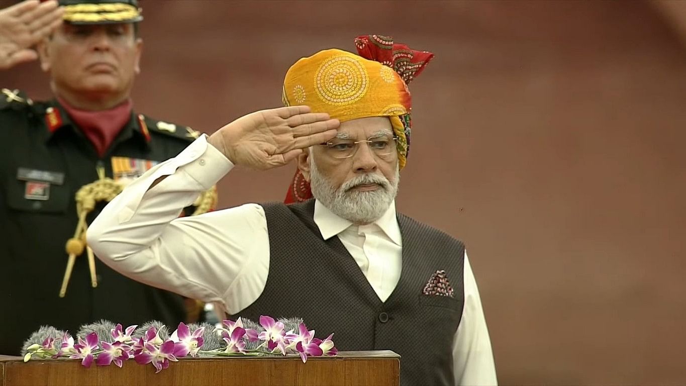 <div class="paragraphs"><p>Independence Day 2023: PM मोदी ने लाल किले पर फहराया तिरंगा, राष्ट्र के नाम संबोधन</p></div>