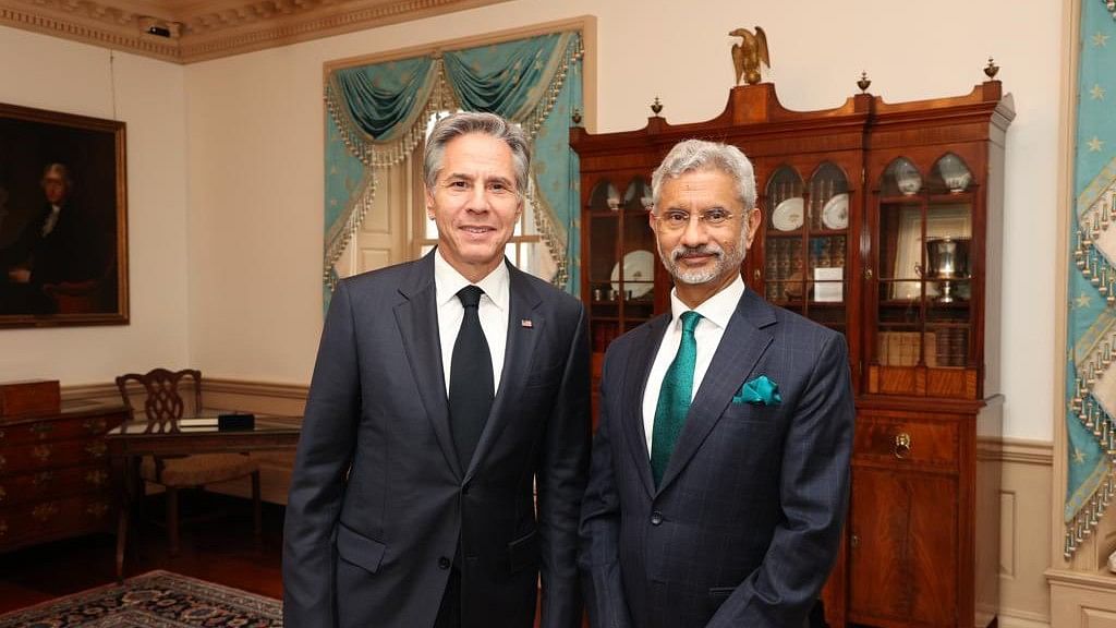 <div class="paragraphs"><p>भारत-कनाडा विवाद के बीच अमेरिकी विदेश मंत्री ब्लिंकन से मिले विदेश मंत्री एस जयशंकर</p></div>