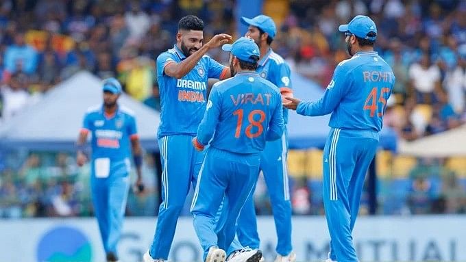 IND vs SL Final: श्रीलंका पर सिराज का कहर,1 ओवर में झटके 4 विकेट- 16 गेंद में पंजा