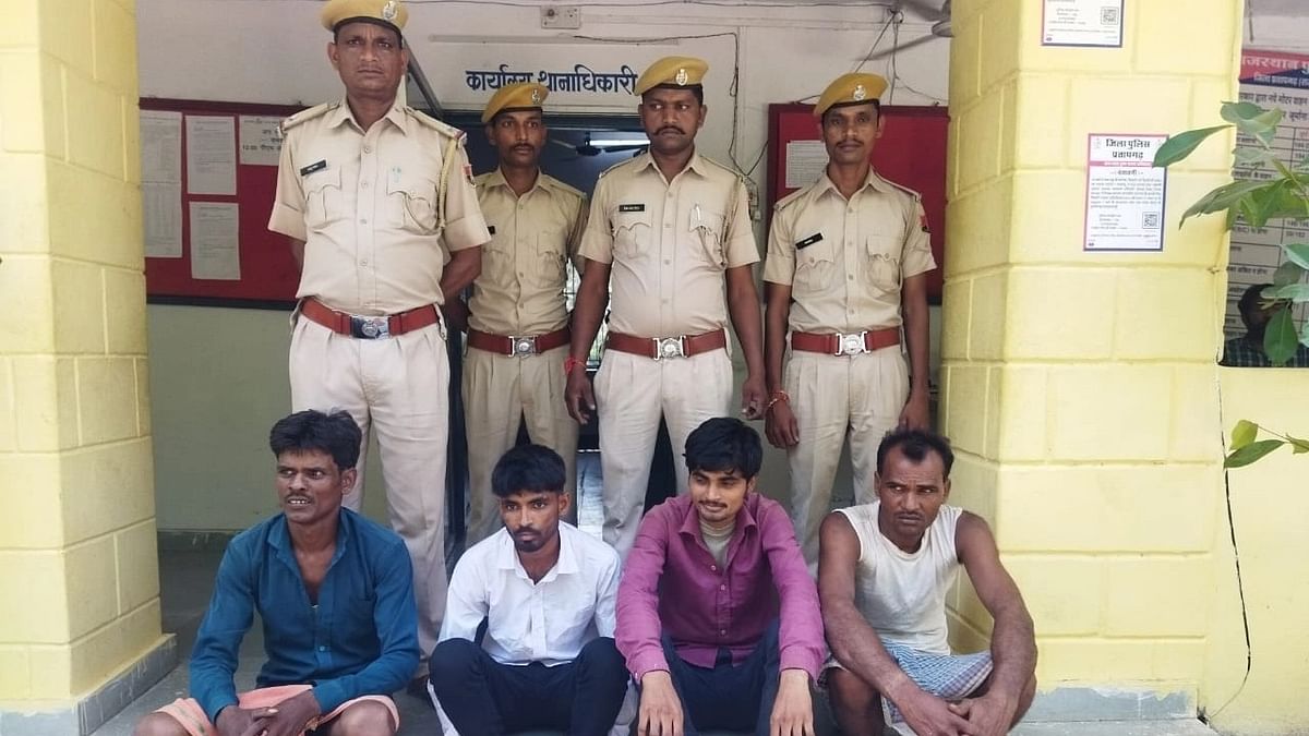 Rajasthan: आदिवासी महिला को पति-ससुरालवालों ने नग्न कर घुमाया, 7 आरोपी गिरफ्तार 