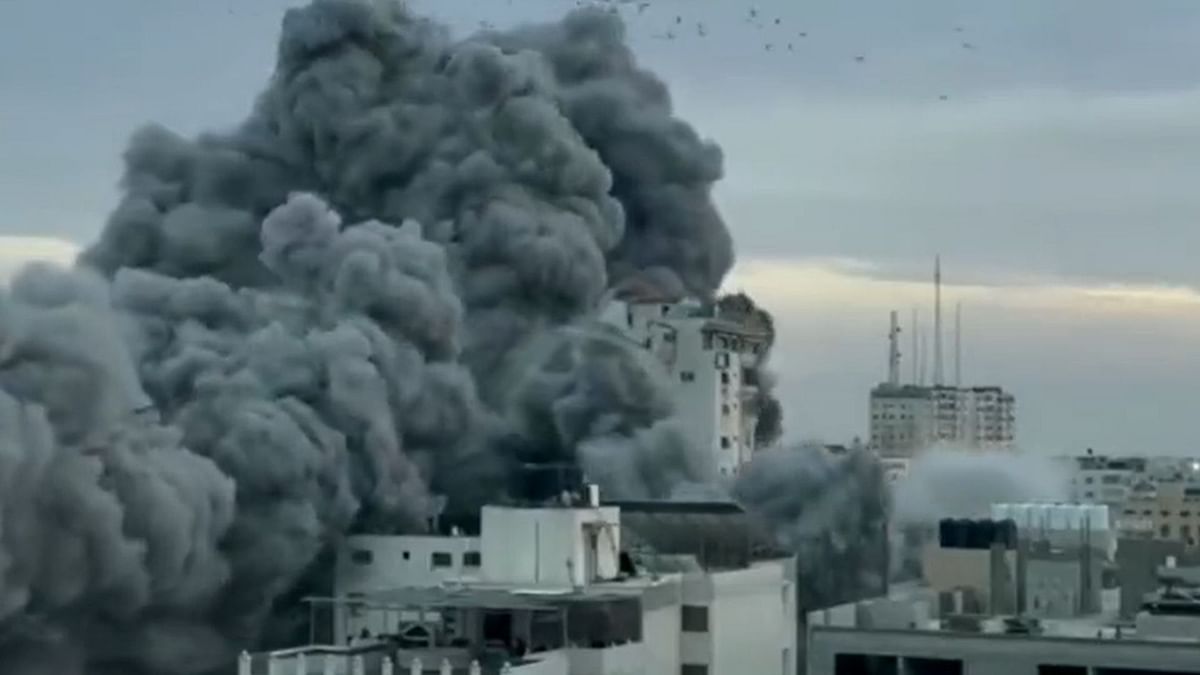 Israel-Hamas War: गाजा में 11 हजार से ज्यादा मौतें, IDF का दावा- हमास के 30 आतंकी ढेर