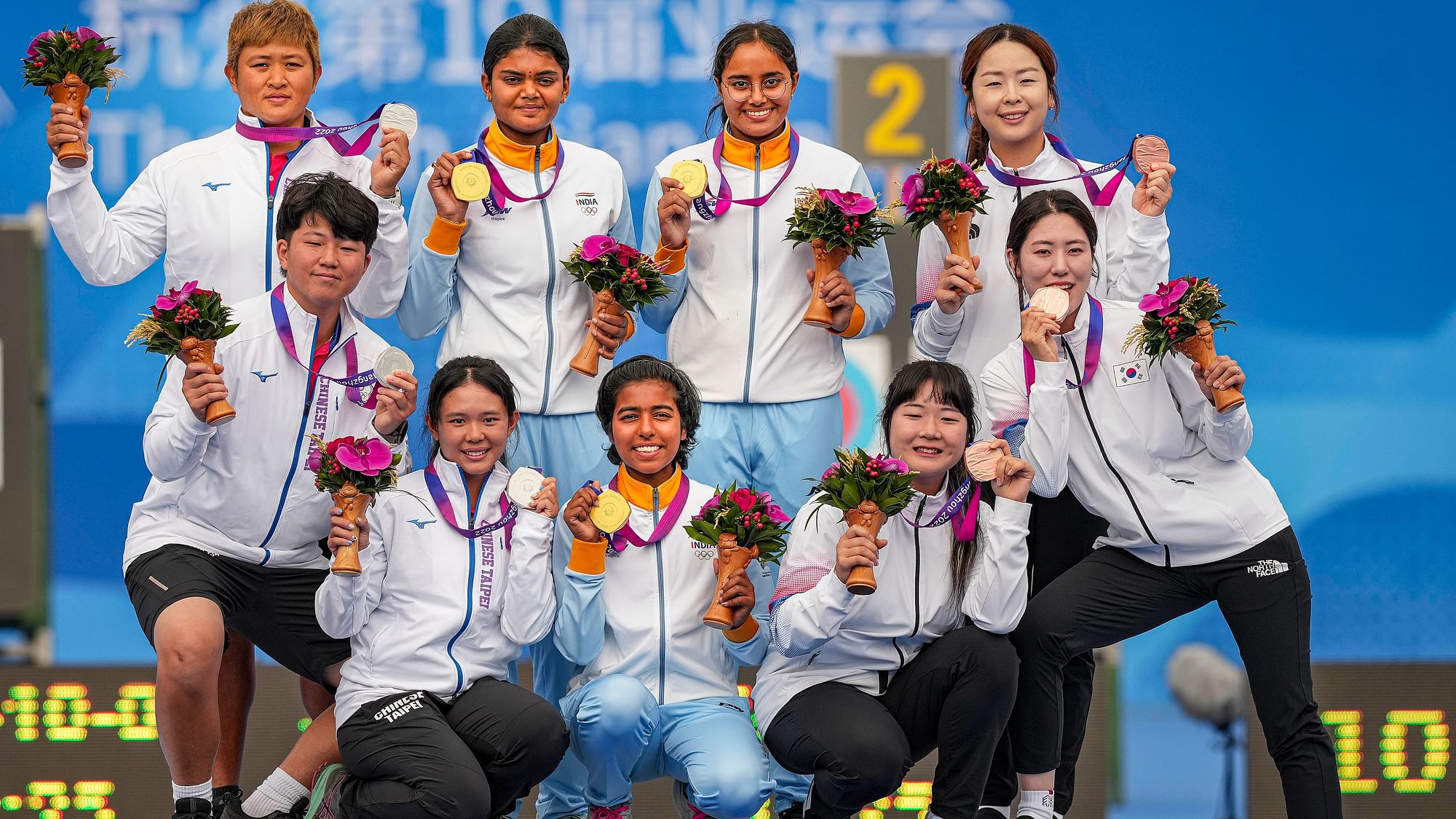 <div class="paragraphs"><p>Asian Games Day 12: भारत को मिले 2 गोल्ड, मिक्स्ड डबल्स स्क्वैश में बना इतिहास</p></div>