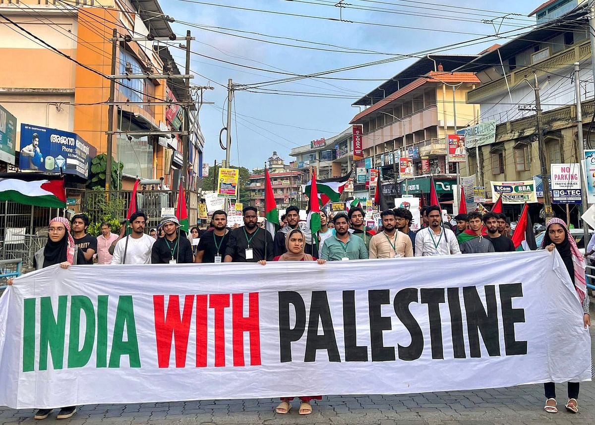 'गाजा में हो रही हिंसा नरसंहार है': फिलिस्तीन के समर्थन में केरल में छात्रों की रैली