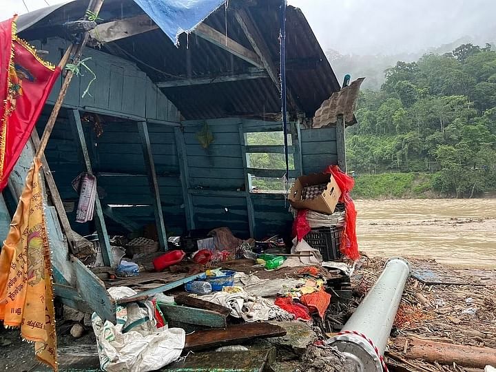 Sikkim Floods: 5 अक्टूबर को दोपहर 12 बजे तक, आपदा के कारण कम से कम 14 लोगों की जान चली गई है, और 22 सेना कर्मियों सहित 102 अन्य लापता हैं.