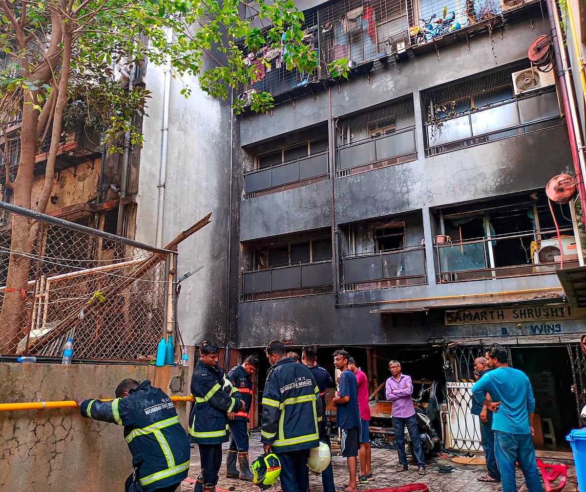 Mumbai Fire Accident: "बिल्डिंग में कपड़ा रखा था, इसलिए आग ज्यादा फैल गई."