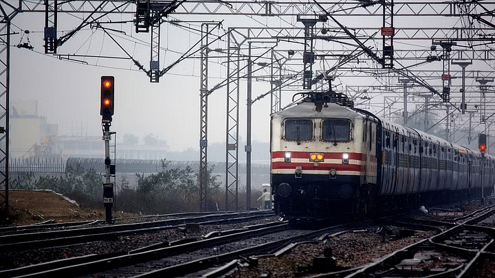 Push Pull Train क्या है, जिसको लॉन्च करने की तैयारी कर रहा इंडियन रेलवे? 