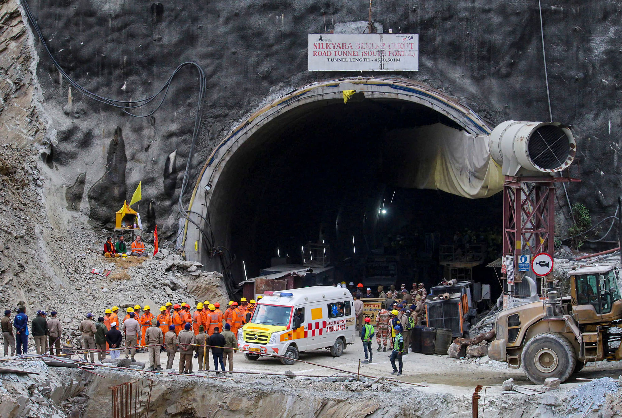 <div class="paragraphs"><p>Uttarakhand Tunnel Collapse</p></div>