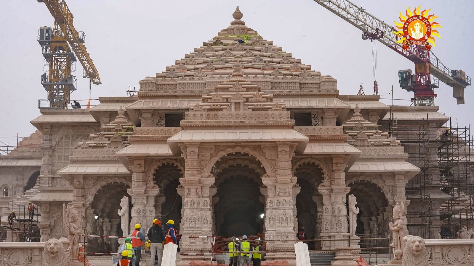 <div class="paragraphs"><p>Ram Mandir: लखनऊ से अयोध्या के बीच हेलीकॉप्टर सेवा होगी शुरू, यहां जानें डिटेल्स</p></div>