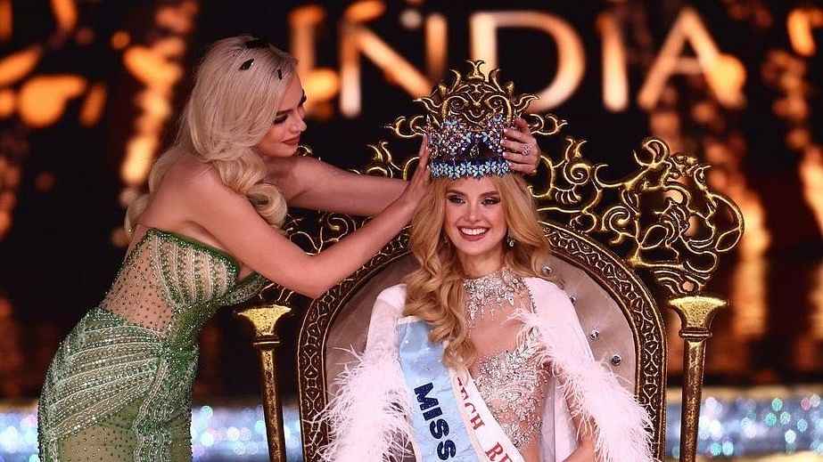 <div class="paragraphs"><p>Miss World 2024: Krystyna Pyszková ने जीता मिस वर्ल्ड, कैरोलिना ने क्रिस्टीना को पहनाया ताज</p></div>