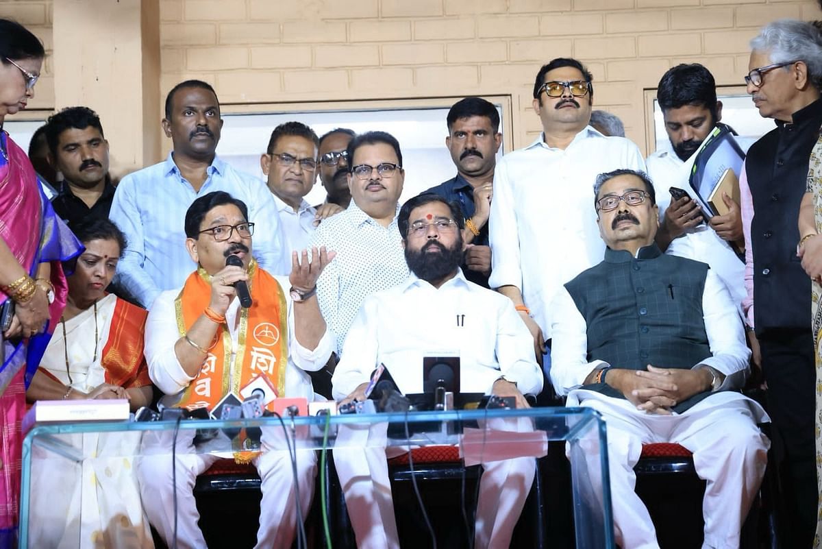 Ravindra Waikar Joins Shiv Sena: कॉर्पोरेटर से मंत्री तक का सफर, कौन हैं शिवसेना में शामिल होने वाले रवींद्र वायकर?