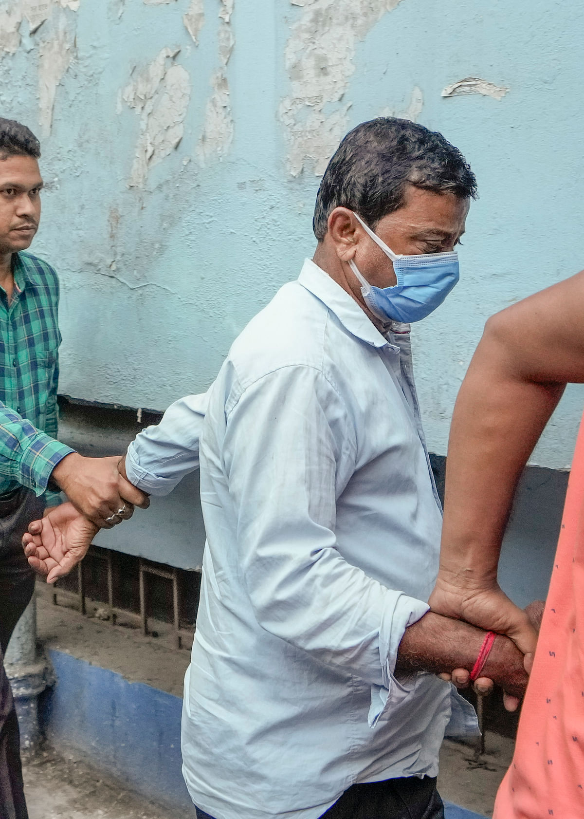 Bhupatinagar Blast Case: NIA की टीम ने भूपतिनगर ब्लास्ट केस में दो मुख्य साजिशकर्ताओं को गिरफ्तार किया है.