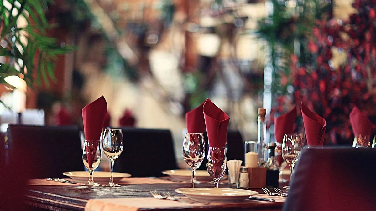 Restaurant Service Charge Rules रेस्टोरेंट में नहीं है सर्विस चार्ज