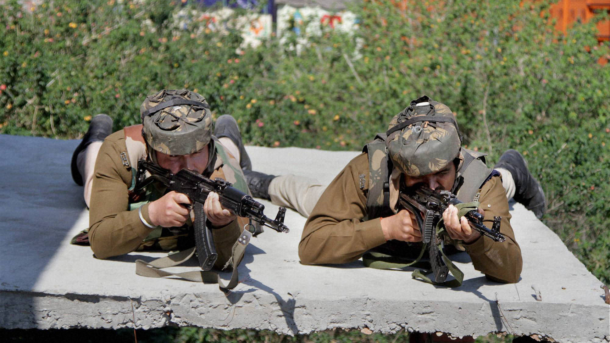 Representational image of security forces taking positions during the attack at the Army camp. (Photo: PTI)