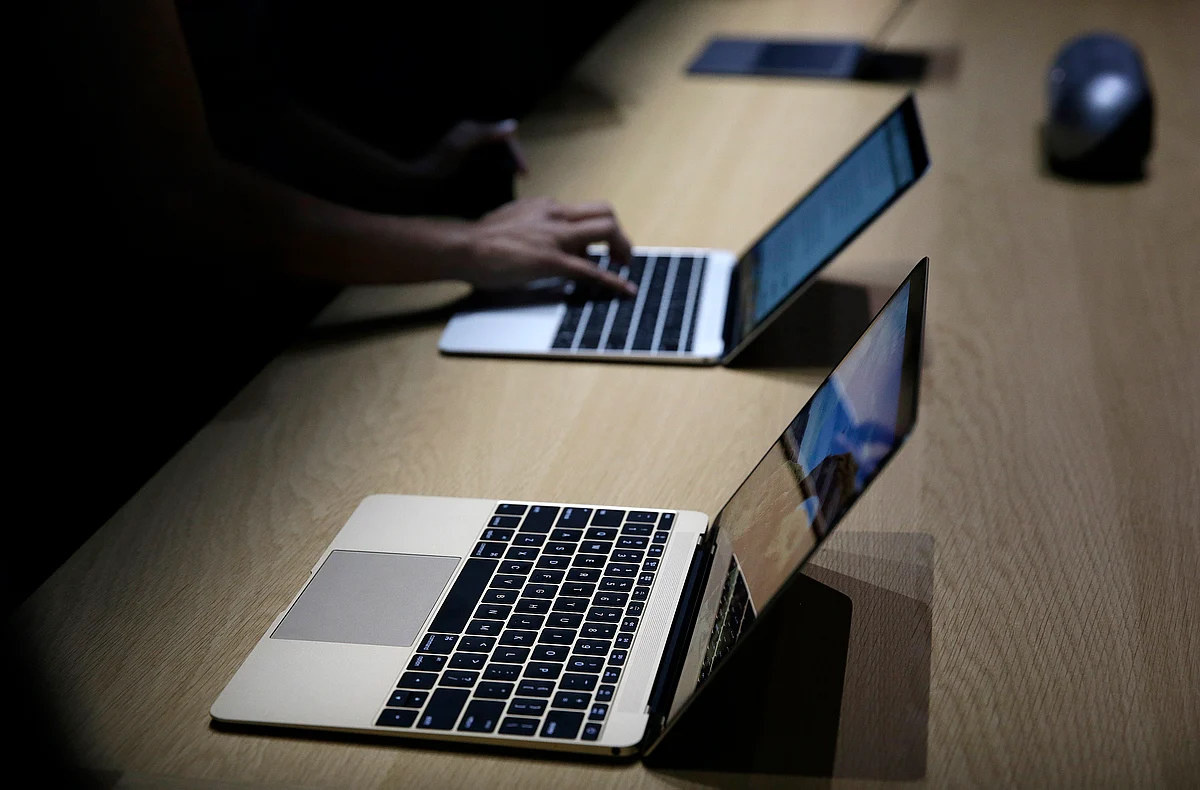 Macbooks needs the low power mode of iOS. (Photo: AP)