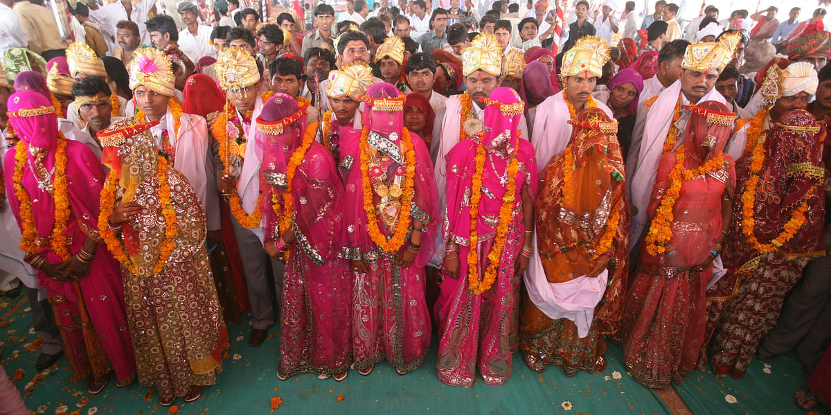 Here’re 5 reasons why the lack of brides in India is worrying. 