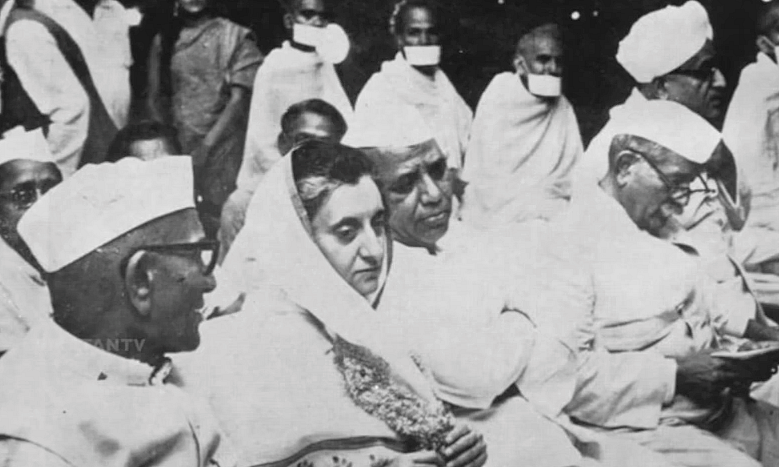 Desai with Indira Gandhi (Courtesy: Youtube.com)